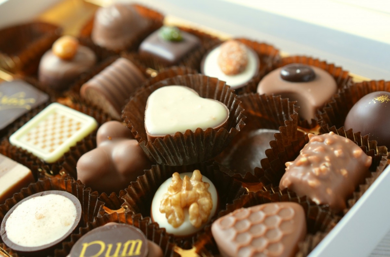 confiserie-LE PRADET-min_chocolates_food_candy_calories_nibble_chocolate_heart-782043